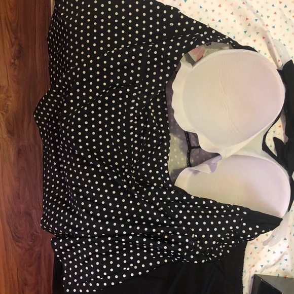 Bathing Suit Set - Picture 2 of 5